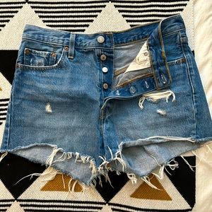 Levis 501 Jean Shorts